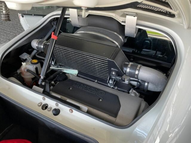 Белый Лотус Exige, объемом двигателя 1.8 л и пробегом 5 тыс. км за 110000 $, фото 7 на Automoto.ua