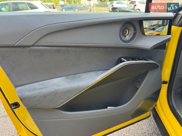 Жовтий Лотус Eletre, об'ємом двигуна 0 л та пробігом 3 тис. км за 135500 $, фото 9 на Automoto.ua