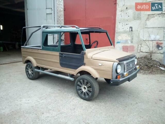 Бежевий ЛуАЗ 1302, об'ємом двигуна 1.09 л та пробігом 1 тис. км за 2000 $, фото 4 на Automoto.ua