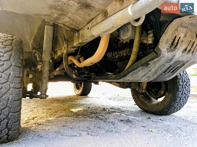 Сірий ЛуАЗ 1302, об'ємом двигуна 1.2 л та пробігом 100 тис. км за 2590 $, фото 13 на Automoto.ua