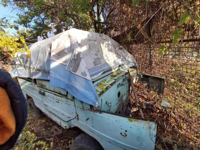 ЛуАЗ 1302 1980 в Запорожье на Automoto.ua Зеленый ЛуАЗ 1302, объемом двигателя 0 л и пробегом 1000 тыс. км за 93 $, фото 1 на Automoto.ua