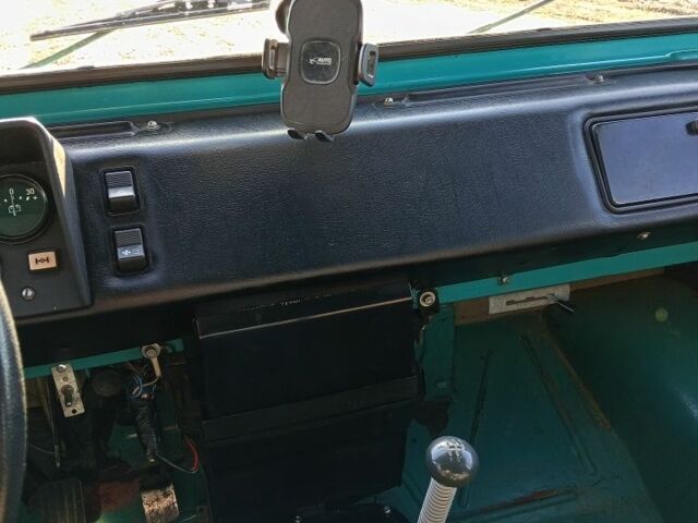 Зелений ЛуАЗ 1302, об'ємом двигуна 0 л та пробігом 9 тис. км за 2500 $, фото 6 на Automoto.ua