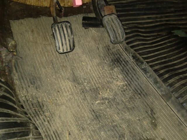 Зелений ЛуАЗ 696, об'ємом двигуна 1.3 л та пробігом 37 тис. км за 3500 $, фото 7 на Automoto.ua