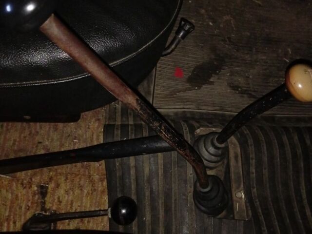 Зелений ЛуАЗ 696, об'ємом двигуна 1.3 л та пробігом 37 тис. км за 3500 $, фото 5 на Automoto.ua