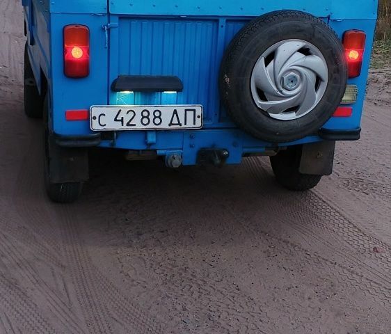 Синий ЛуАЗ 969М, объемом двигателя 1.2 л и пробегом 87 тыс. км за 846 $, фото 3 на Automoto.ua