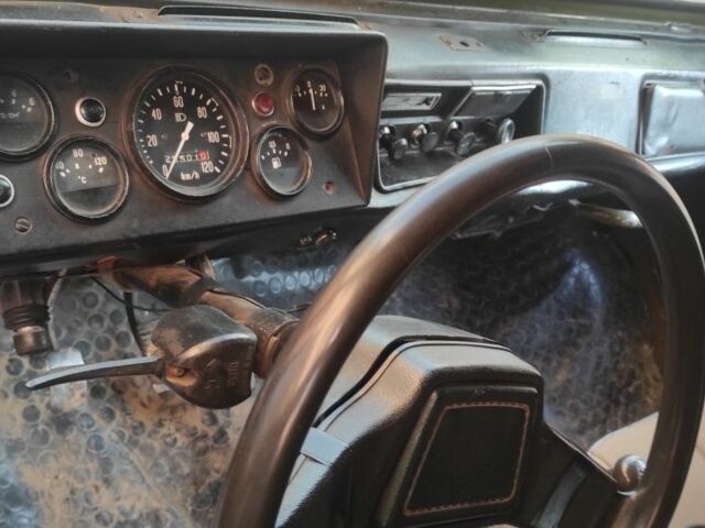 Зеленый ЛуАЗ 969М, объемом двигателя 1.2 л и пробегом 50 тыс. км за 1650 $, фото 4 на Automoto.ua