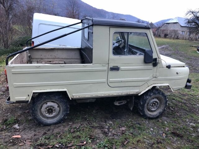 Бежевый ЛуАЗ 969 Волинь, объемом двигателя 1.6 л и пробегом 555 тыс. км за 1550 $, фото 3 на Automoto.ua