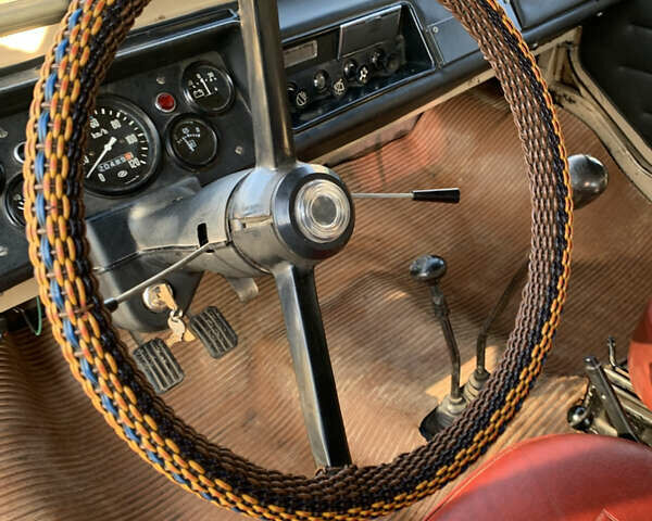 Бежевый ЛуАЗ 969 Волинь, объемом двигателя 0 л и пробегом 20 тыс. км за 3200 $, фото 16 на Automoto.ua