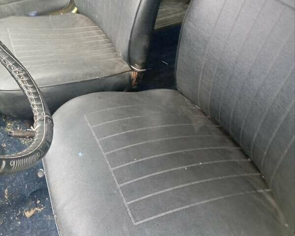 Червоний ЛуАЗ 969 Волинь, об'ємом двигуна 3 л та пробігом 1 тис. км за 1250 $, фото 5 на Automoto.ua