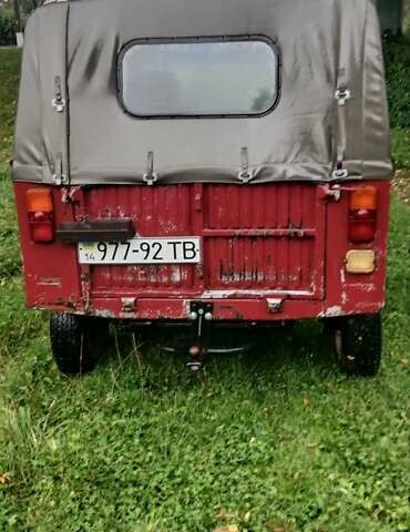 Красный ЛуАЗ 969 Волинь, объемом двигателя 1.3 л и пробегом 100 тыс. км за 2400 $, фото 6 на Automoto.ua