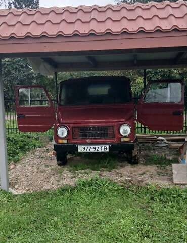 Красный ЛуАЗ 969 Волинь, объемом двигателя 1.3 л и пробегом 100 тыс. км за 2400 $, фото 1 на Automoto.ua