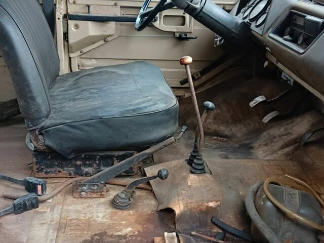 ЛуАЗ 969 Волинь 1986 в Кременчуге на Automoto.ua ЛуАЗ 969 Волинь, объемом двигателя 0 л и пробегом 40 тыс. км за 954 $, фото 8 на Automoto.ua