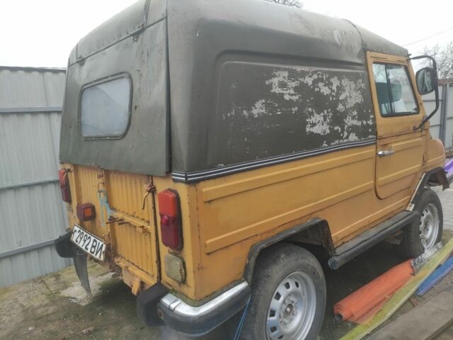 Желтый ЛуАЗ 969 Волинь, объемом двигателя 0 л и пробегом 344 тыс. км за 850 $, фото 4 на Automoto.ua