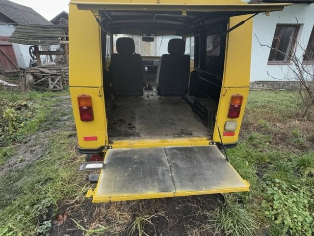 Желтый ЛуАЗ 969 Волинь, объемом двигателя 1.2 л и пробегом 2 тыс. км за 2950 $, фото 4 на Automoto.ua