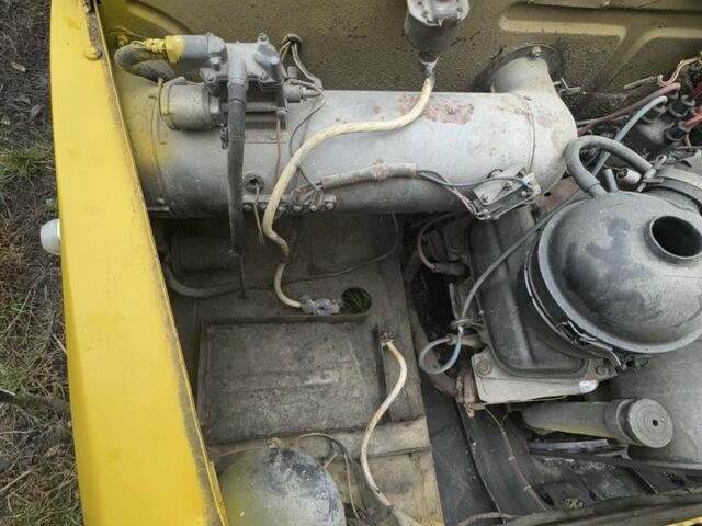 Желтый ЛуАЗ 969 Волинь, объемом двигателя 1.2 л и пробегом 2 тыс. км за 2950 $, фото 7 на Automoto.ua