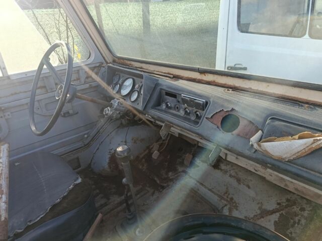 Сірий ЛуАЗ 969 Волинь, об'ємом двигуна 0 л та пробігом 40 тис. км за 238 $, фото 3 на Automoto.ua