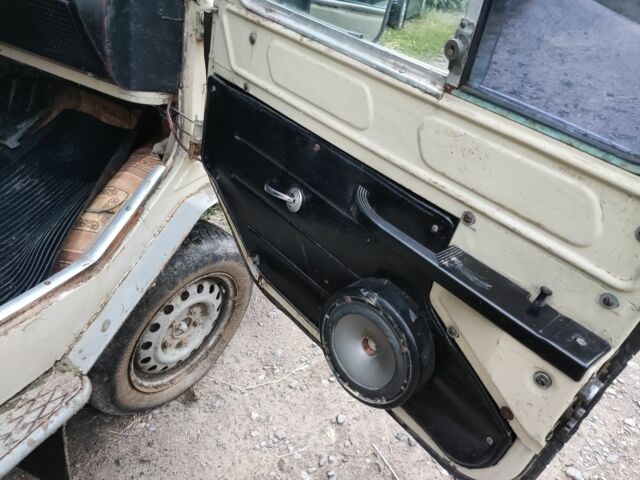 Сірий ЛуАЗ 969 Волинь, об'ємом двигуна 1.5 л та пробігом 111 тис. км за 750 $, фото 10 на Automoto.ua