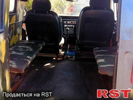 Синий ЛуАЗ 969 Волинь, объемом двигателя 1.2 л и пробегом 85 тыс. км за 2000 $, фото 4 на Automoto.ua