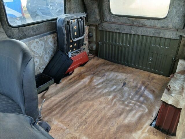 Зеленый ЛуАЗ 969 Волинь, объемом двигателя 0 л и пробегом 1000 тыс. км за 1600 $, фото 5 на Automoto.ua