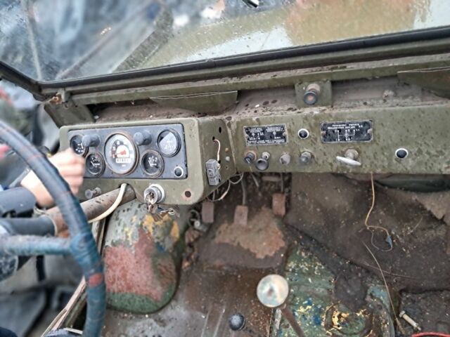 Зеленый ЛуАЗ 969 Волинь, объемом двигателя 0 л и пробегом 100 тыс. км за 450 $, фото 7 на Automoto.ua