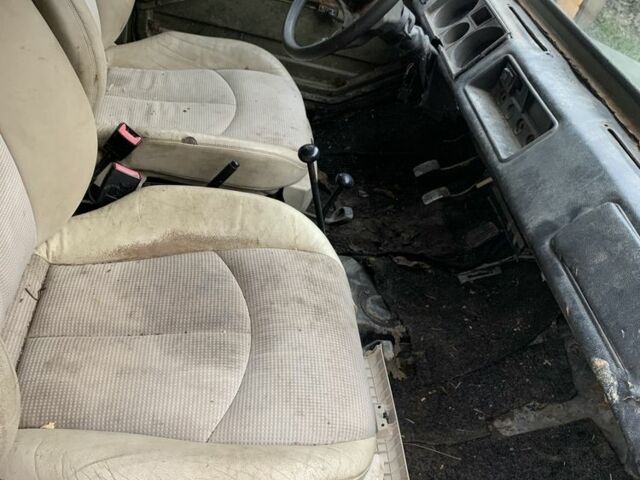 Зелений ЛуАЗ 969 Волинь, об'ємом двигуна 0 л та пробігом 320 тис. км за 1200 $, фото 2 на Automoto.ua