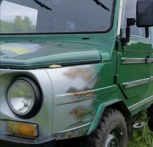 Зелений ЛуАЗ 969 Волинь, об'ємом двигуна 1.1 л та пробігом 40 тис. км за 1998 $, фото 4 на Automoto.ua