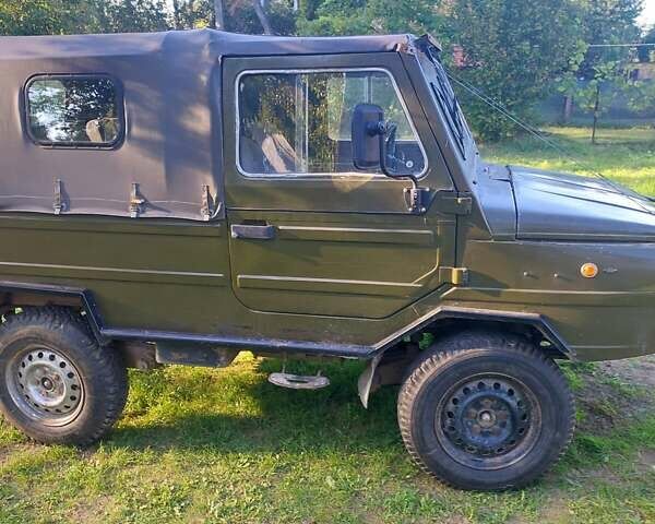 Зеленый ЛуАЗ 969 Волинь, объемом двигателя 1.2 л и пробегом 100 тыс. км за 1750 $, фото 1 на Automoto.ua