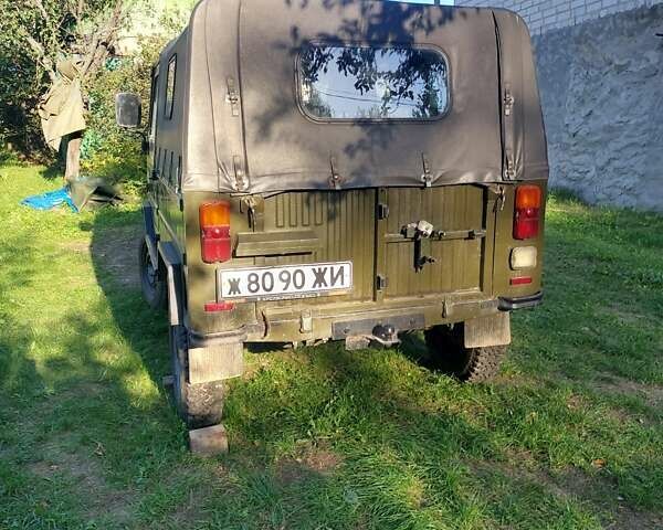 Зеленый ЛуАЗ 969 Волинь, объемом двигателя 1.2 л и пробегом 100 тыс. км за 1750 $, фото 4 на Automoto.ua