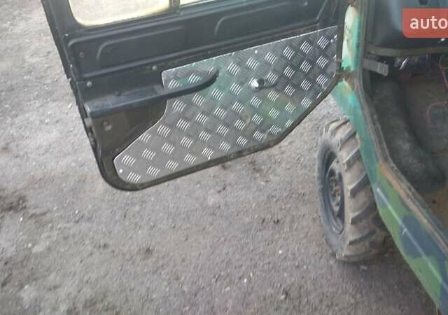 Зеленый ЛуАЗ 969 Волинь, объемом двигателя 1.2 л и пробегом 55 тыс. км за 1111 $, фото 9 на Automoto.ua