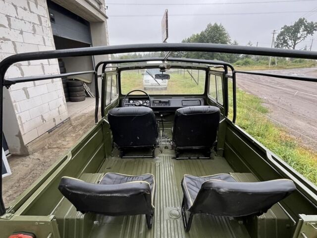 Зеленый ЛуАЗ 969 Волинь, объемом двигателя 1.2 л и пробегом 85 тыс. км за 1550 $, фото 5 на Automoto.ua