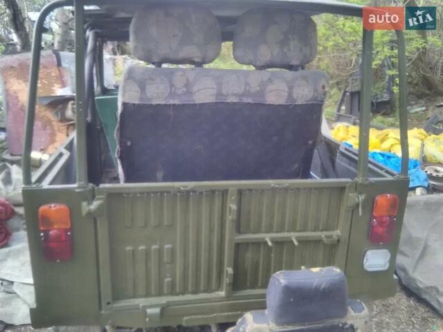 Зеленый ЛуАЗ 969 Волинь, объемом двигателя 1.5 л и пробегом 85 тыс. км за 1300 $, фото 7 на Automoto.ua