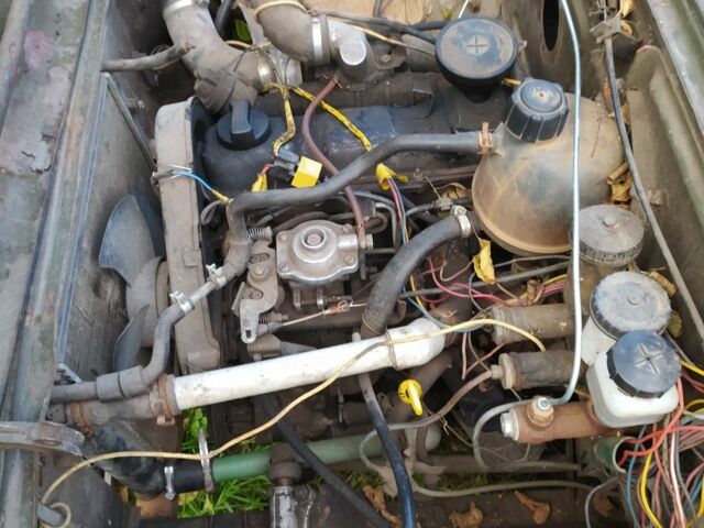 Зелений ЛуАЗ 969 Волинь, об'ємом двигуна 1.6 л та пробігом 300 тис. км за 1250 $, фото 2 на Automoto.ua