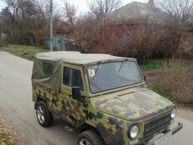 Зеленый ЛуАЗ 969 Волинь, объемом двигателя 1.3 л и пробегом 40 тыс. км за 900 $, фото 5 на Automoto.ua
