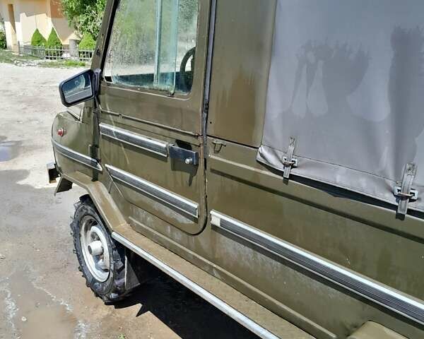 Зеленый ЛуАЗ 969 Волинь, объемом двигателя 1 л и пробегом 460 тыс. км за 1250 $, фото 4 на Automoto.ua