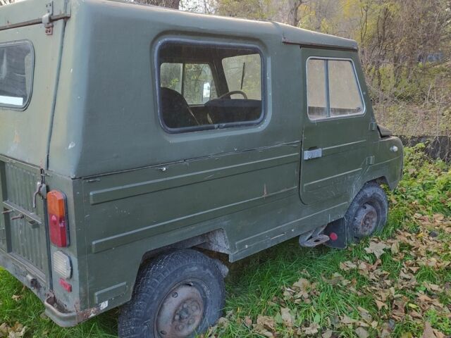 Зелений ЛуАЗ 969 Волинь, об'ємом двигуна 1.6 л та пробігом 300 тис. км за 1250 $, фото 3 на Automoto.ua