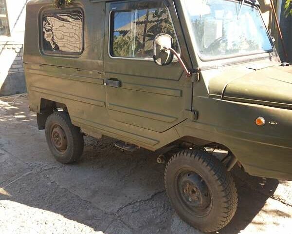 Зелений ЛуАЗ 969 Волинь, об'ємом двигуна 1.2 л та пробігом 12 тис. км за 1700 $, фото 4 на Automoto.ua