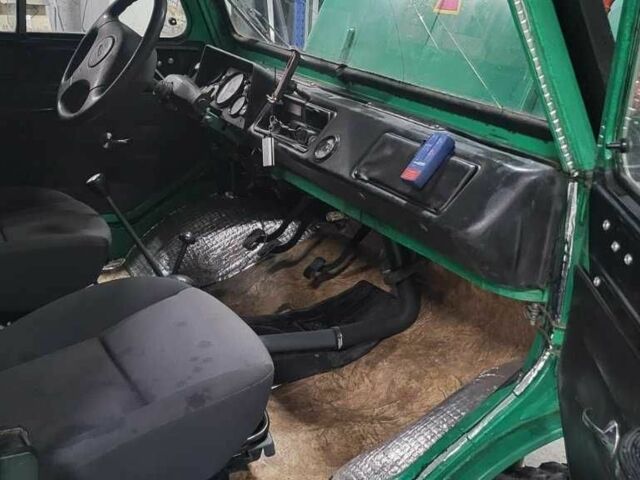 Зеленый ЛуАЗ 969 Волинь, объемом двигателя 2 л и пробегом 1000 тыс. км за 5000 $, фото 4 на Automoto.ua