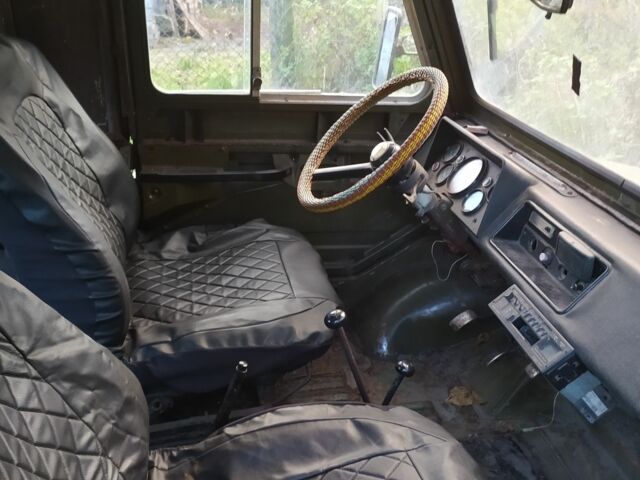 Зелений ЛуАЗ 969 Волинь, об'ємом двигуна 1.6 л та пробігом 300 тис. км за 1250 $, фото 6 на Automoto.ua