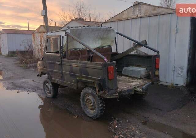 Зеленый ЛуАЗ 969 Волинь, объемом двигателя 1.2 л и пробегом 111 тыс. км за 400 $, фото 3 на Automoto.ua
