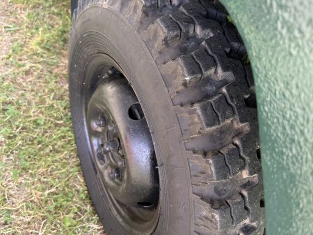 Зеленый ЛуАЗ 969 Волинь, объемом двигателя 1.2 л и пробегом 242 тыс. км за 2800 $, фото 4 на Automoto.ua