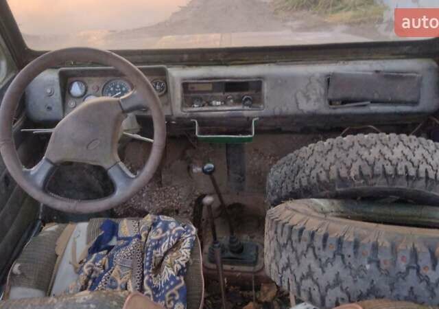 Зеленый ЛуАЗ 969 Волинь, объемом двигателя 1.2 л и пробегом 111 тыс. км за 400 $, фото 4 на Automoto.ua