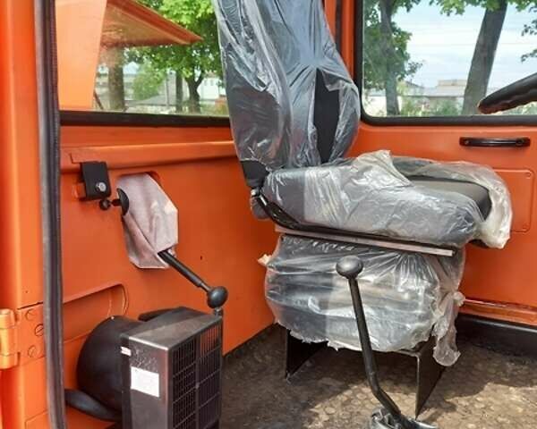 Львівський погрузчик 40810, об'ємом двигуна 4.75 л та пробігом 1 тис. км за 9464 $, фото 5 на Automoto.ua