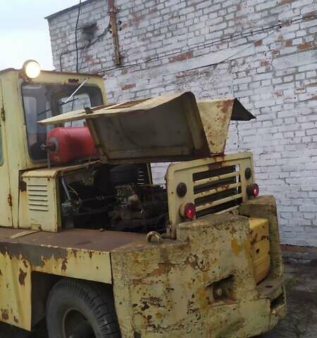 Желтый Львовский погрузчик 40814, объемом двигателя 3.48 л и пробегом 100 тыс. км за 3150 $, фото 14 на Automoto.ua