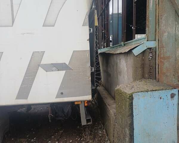 Белый МАН 12.180, объемом двигателя 4.58 л и пробегом 850 тыс. км за 12000 $, фото 1 на Automoto.ua