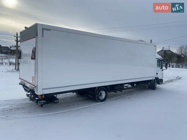 Белый МАН 12.220, объемом двигателя 4.8 л и пробегом 285 тыс. км за 32850 $, фото 7 на Automoto.ua