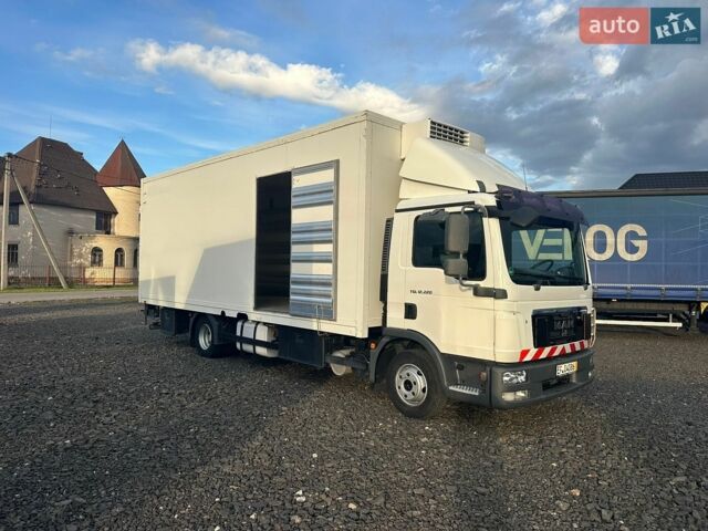 Белый МАН 12.220, объемом двигателя 4.6 л и пробегом 660 тыс. км за 29700 $, фото 9 на Automoto.ua