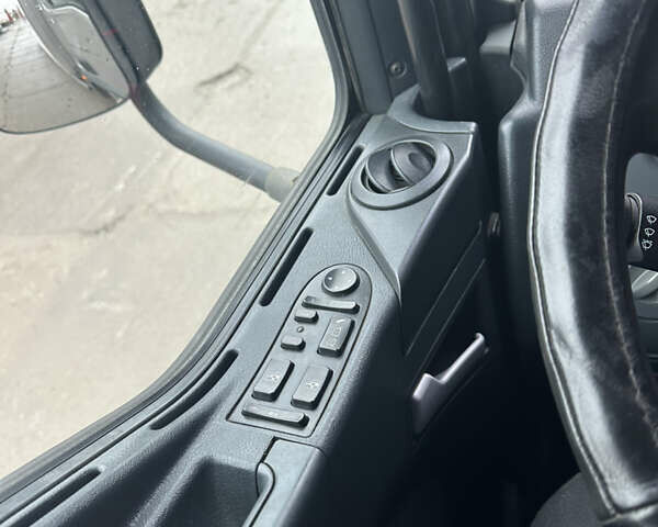 Серый МАН 12.220, объемом двигателя 4.58 л и пробегом 520 тыс. км за 23500 $, фото 10 на Automoto.ua