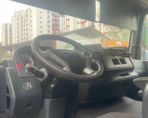 МАН 12.220 2013 в Ивано-Франковске на Automoto.ua Синий МАН 12.220, объемом двигателя 4.58 л и пробегом 770 тыс. км за 20200 $, фото 23 на Automoto.ua