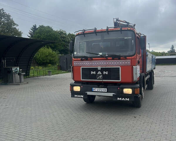 Красный МАН 12.163, объемом двигателя 6 л и пробегом 480 тыс. км за 15500 $, фото 3 на Automoto.ua