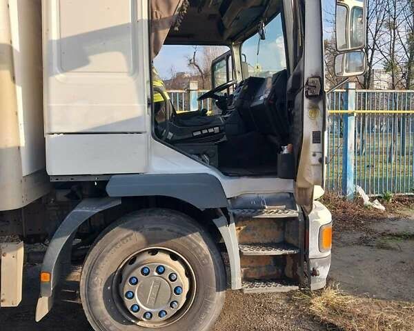 Белый МАН 18.224, объемом двигателя 6.87 л и пробегом 437 тыс. км за 8900 $, фото 5 на Automoto.ua